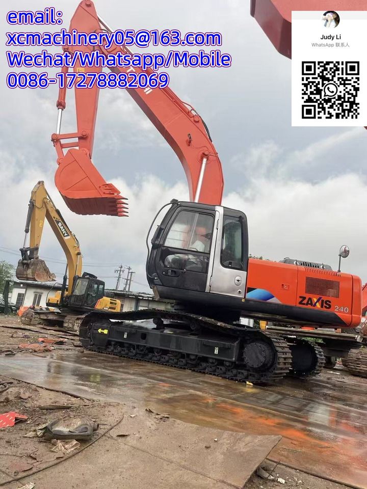 2021 Hitachi Zaxis 240 crawler excavator, side view