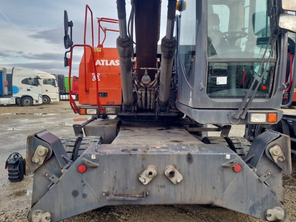 2023 Atlas 250MH BLUE material handler, front view 2023 Atlas 250MH BLUE material handler, front view