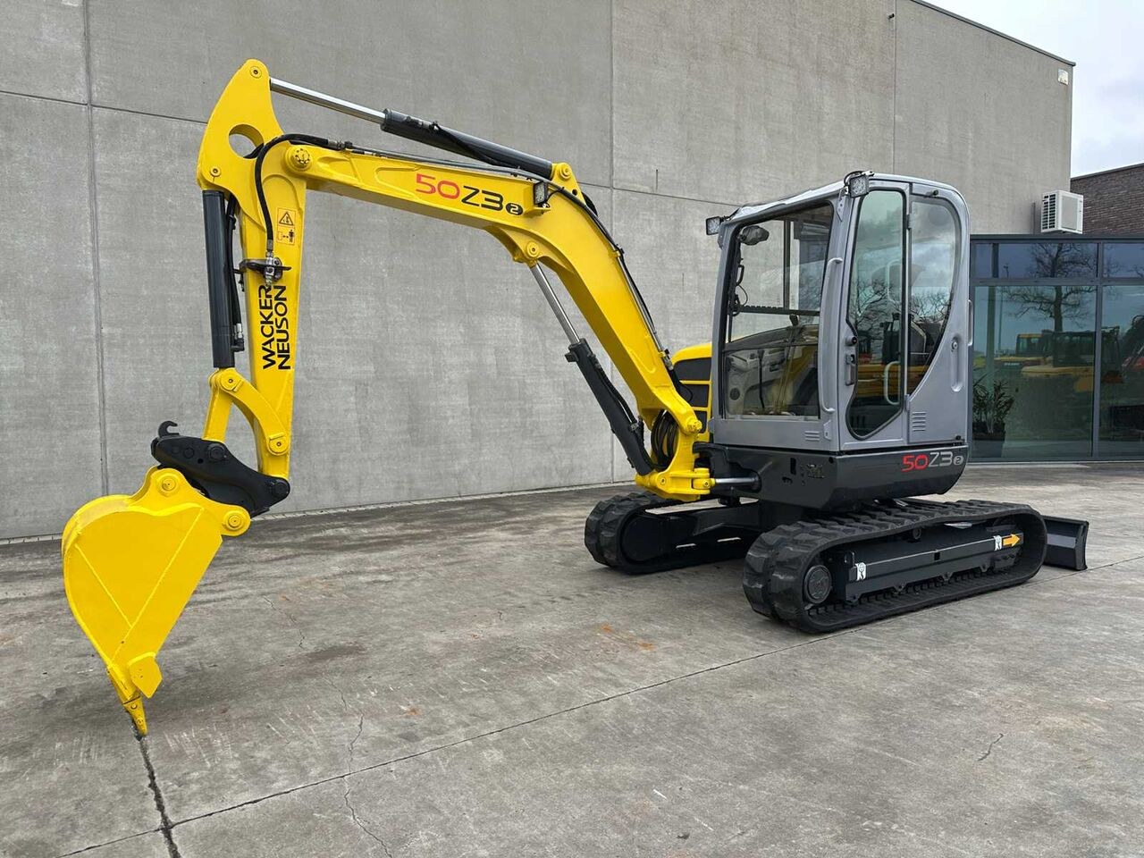 2016 Wacker Neuson 50Z3 mini excavator side view