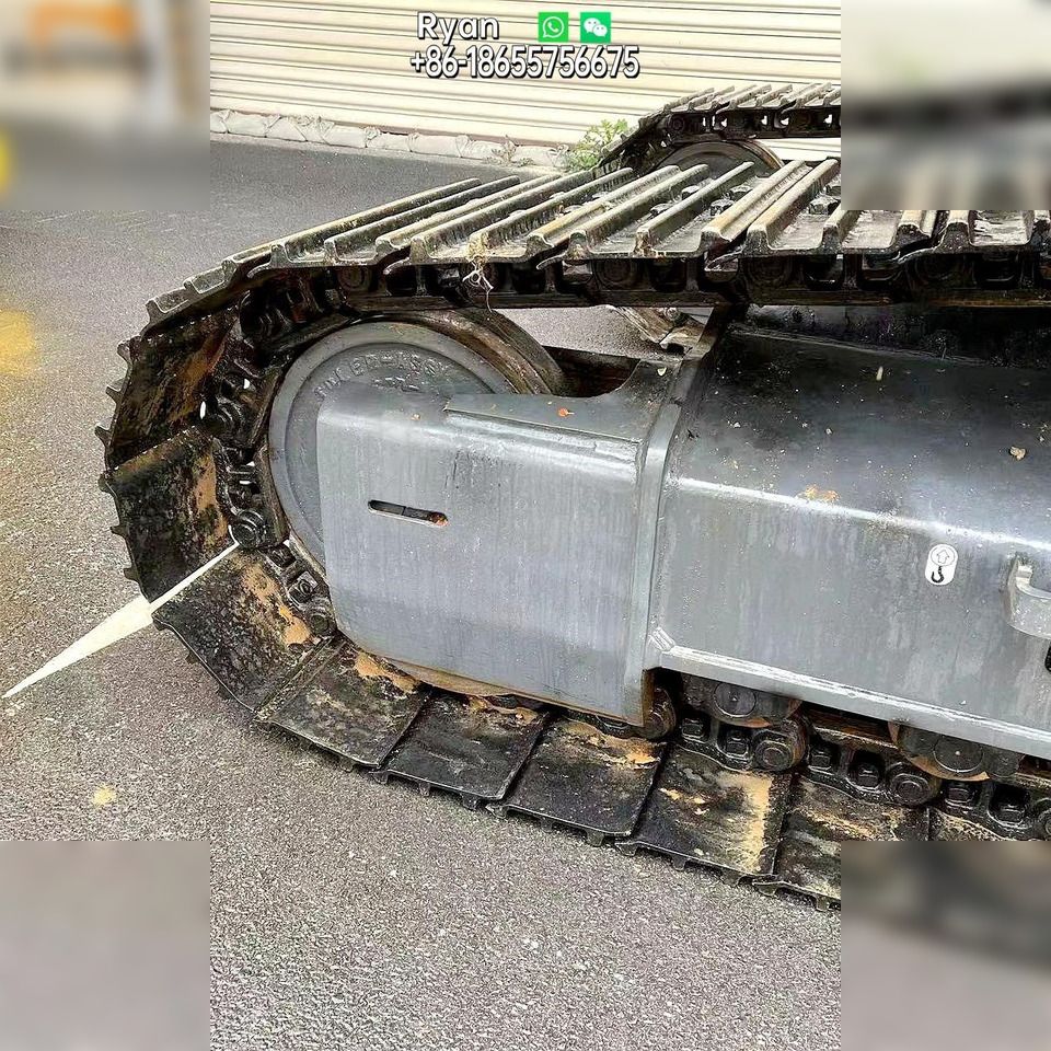 2021 Kobelco SK200D crawler excavator track assembly detail 2021 Kobelco SK200D crawler excavator track assembly detail