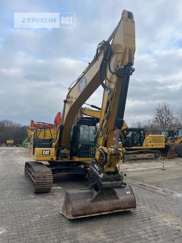 2018 Caterpillar 320-07A crawler excavator, front three-quarter view 2018 Caterpillar 320-07A crawler excavator, front three-quarter view