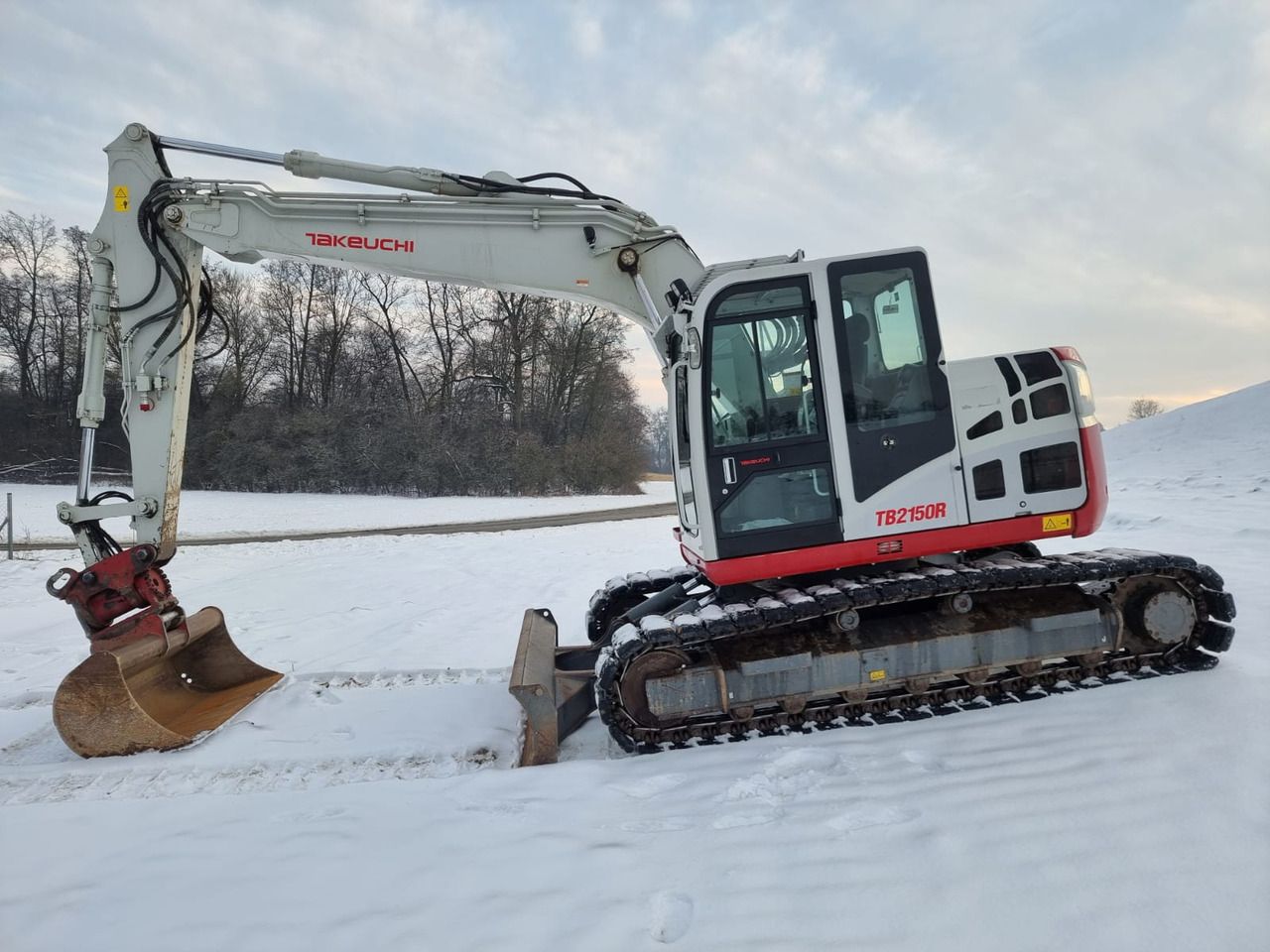 2020 Takeuchi TB2150R crawler excavator, side view 2020 Takeuchi TB2150R crawler excavator, side view