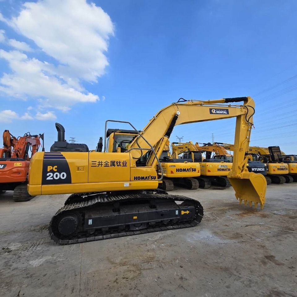 2022 Komatsu PC200-8 Raupenbagger, Seitenansicht 2022 Komatsu PC200-8 Raupenbagger, Seitenansicht