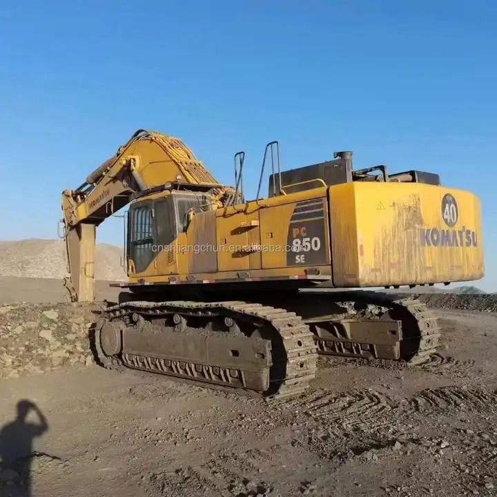 2022 Komatsu PC850 SE crawler excavator, rear three-quarter view 2022 Komatsu PC850 SE crawler excavator, rear three-quarter view