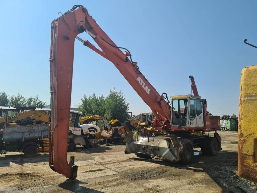 1996 Atlas 1804 material handler, side view