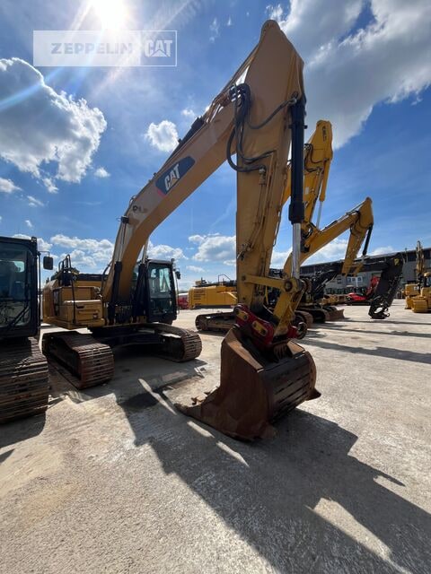 2016 Caterpillar 326FLN crawler excavator, front three-quarter view 2016 Caterpillar 326FLN crawler excavator, front three-quarter view