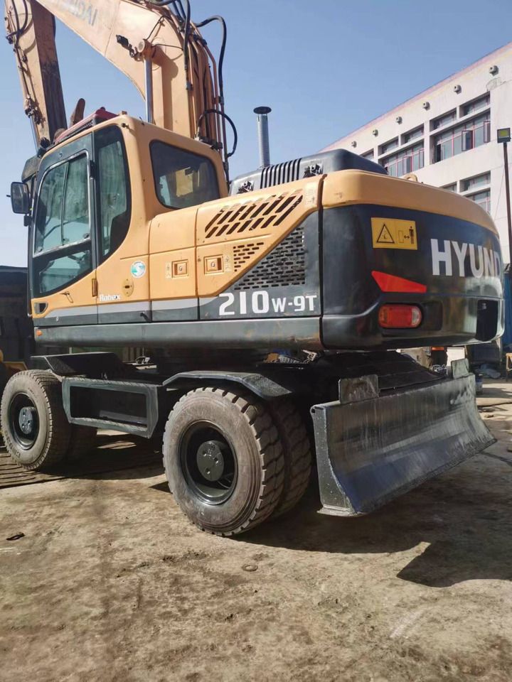 2018 Hyundai R210W-9 Koparka kołowa