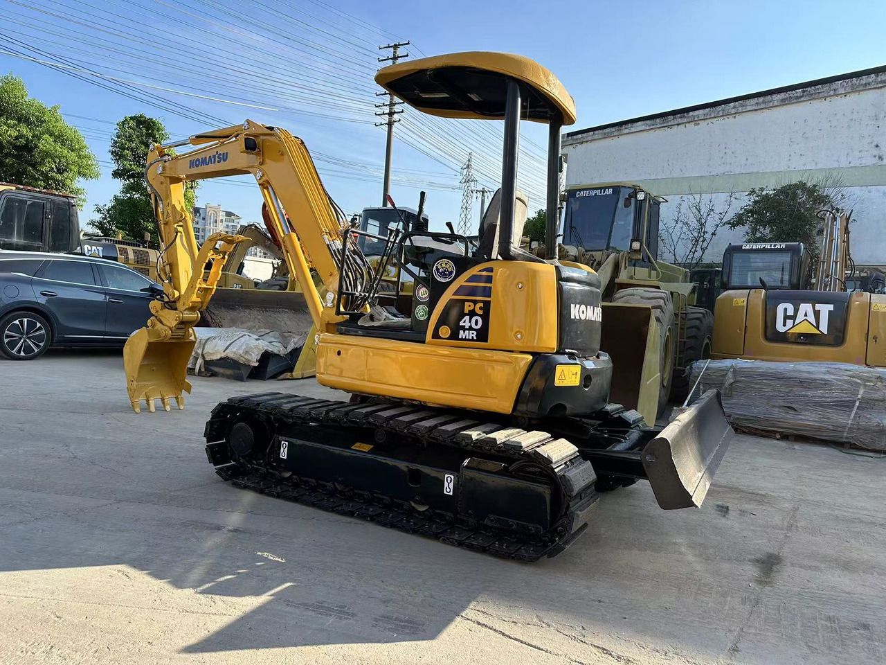 2015 Komatsu PC40MR mini excavator, side view 2015 Komatsu PC40MR mini excavator, side view