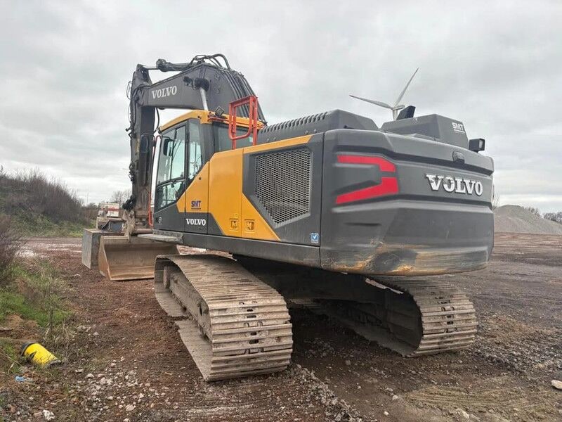 2021 Volvo EC300E crawler excavator, rear three-quarter view 2021 Volvo EC300E crawler excavator, rear three-quarter view