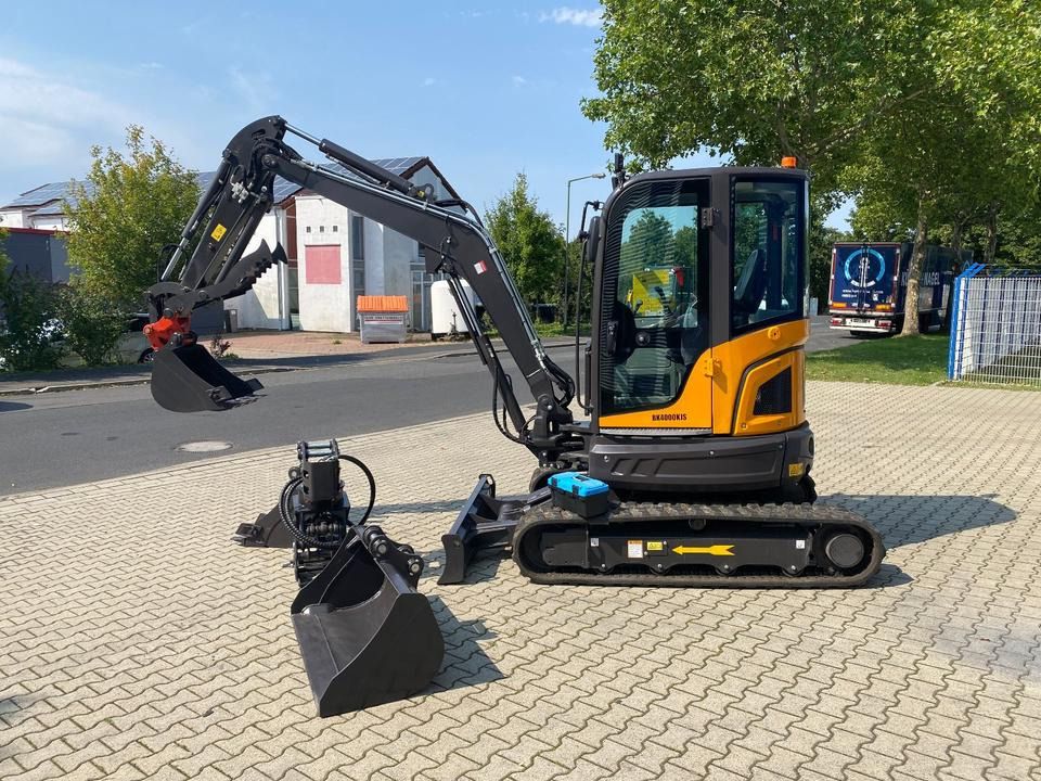 Berger Kraus BK4000KJS mini excavator, side view