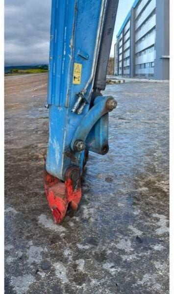 2017 Fuchs MHL320F material handler boom and linkage detail