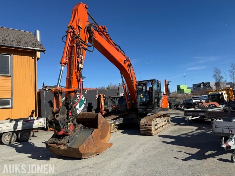 2022 Hitachi ZX210LC-7 crawler excavator, front three-quarter view 2022 Hitachi ZX210LC-7 crawler excavator, front three-quarter view