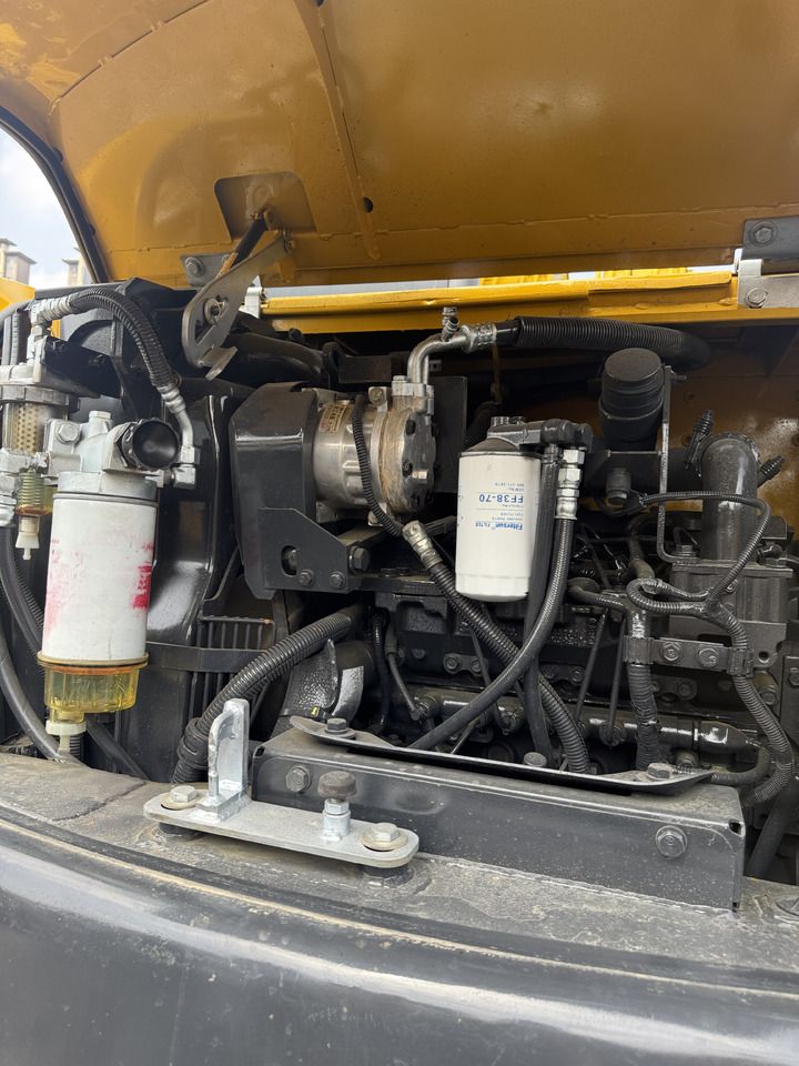 2024 Komatsu PC70-8 crawler excavator engine compartment view 2024 Komatsu PC70-8 crawler excavator engine compartment view