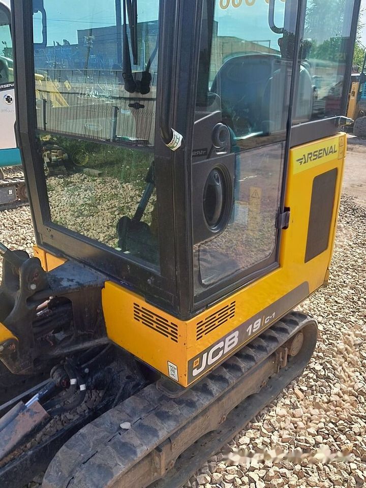 2022 JCB 19C-1 mini excavator cab side view
