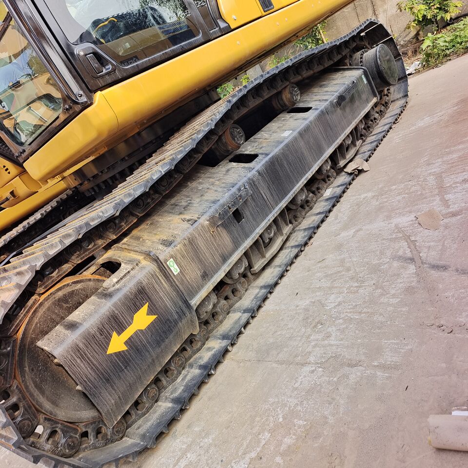 2025 Caterpillar 336GC crawler excavator, side view