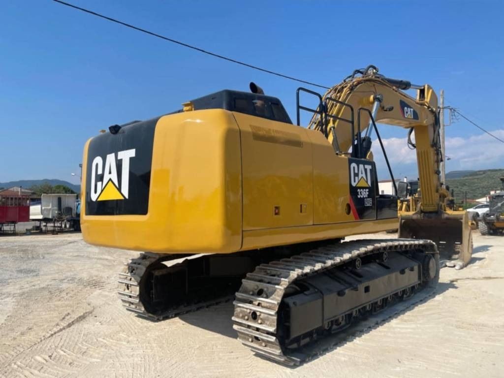 2017 Caterpillar 336FL crawler excavator rear three-quarter view 2017 Caterpillar 336FL crawler excavator rear three-quarter view
