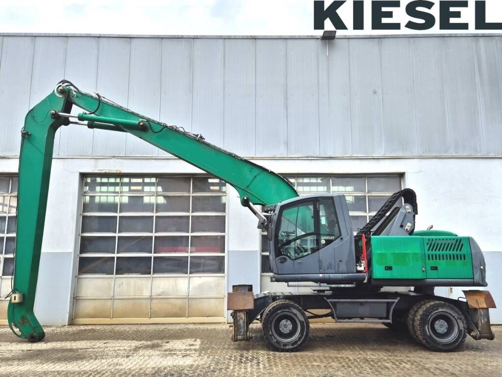 2013 Atlas 270 MH material handler, side profile view 2013 Atlas 270 MH material handler, side profile view