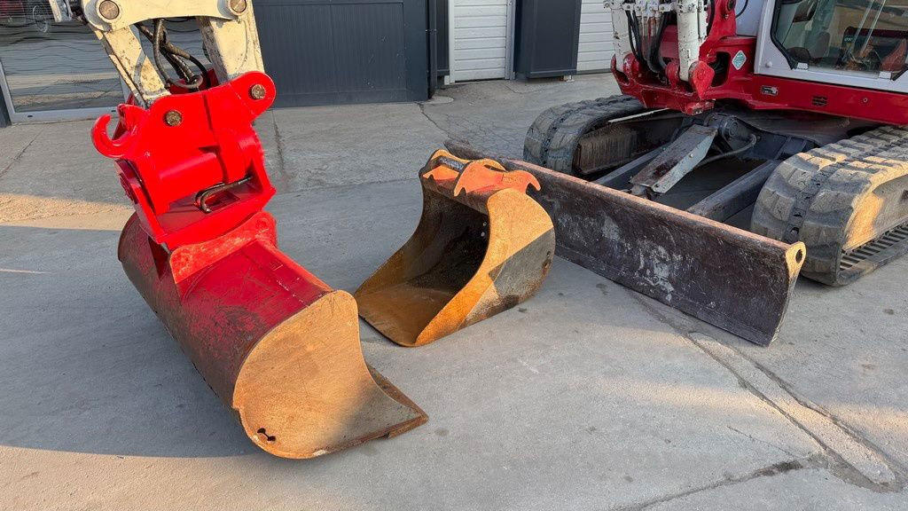2018 Takeuchi TB290 mini excavator with attachments 2018 Takeuchi TB290 mini excavator with attachments