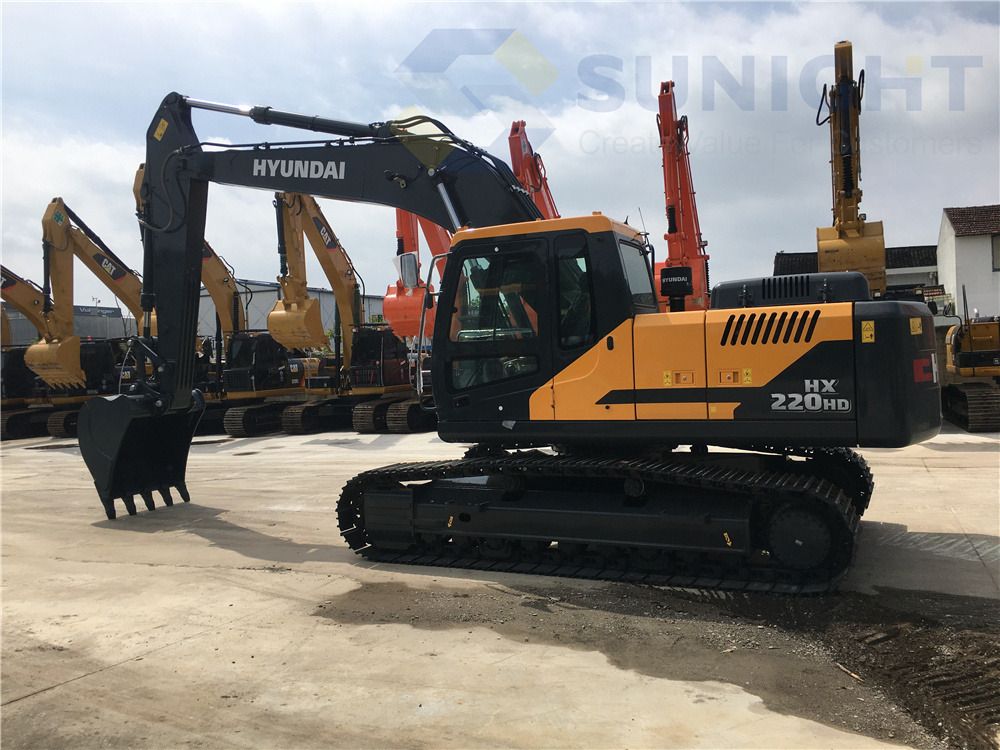 2026 Hyundai HX220HD crawler excavator side view 2026 Hyundai HX220HD crawler excavator side view