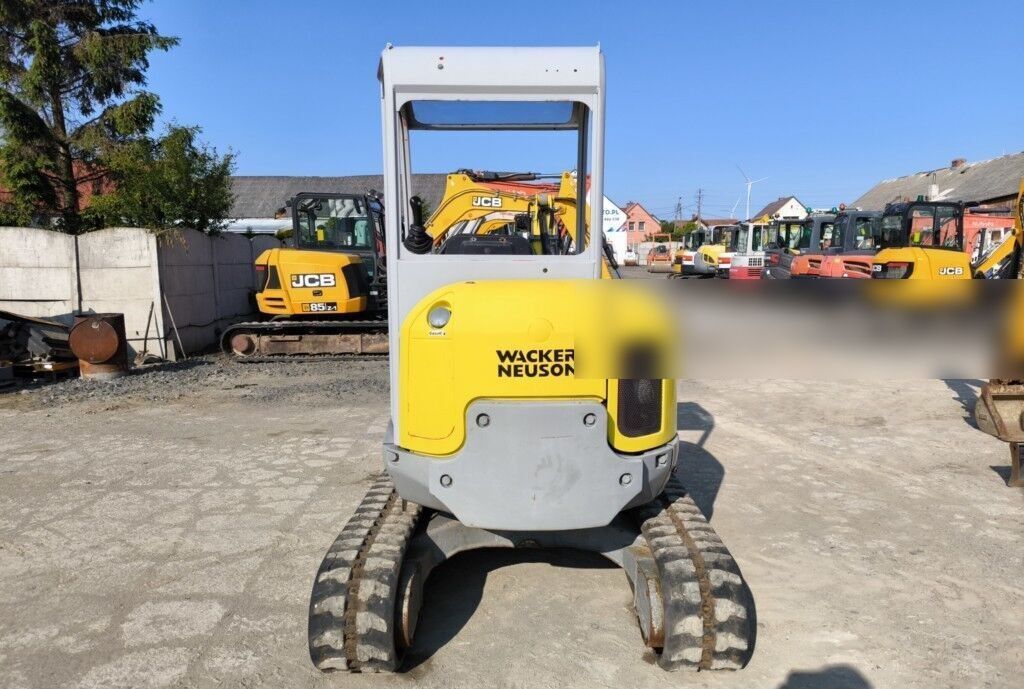 2011 Wacker Neuson 28Z3RD mini excavator, rear view 2011 Wacker Neuson 28Z3RD mini excavator, rear view
