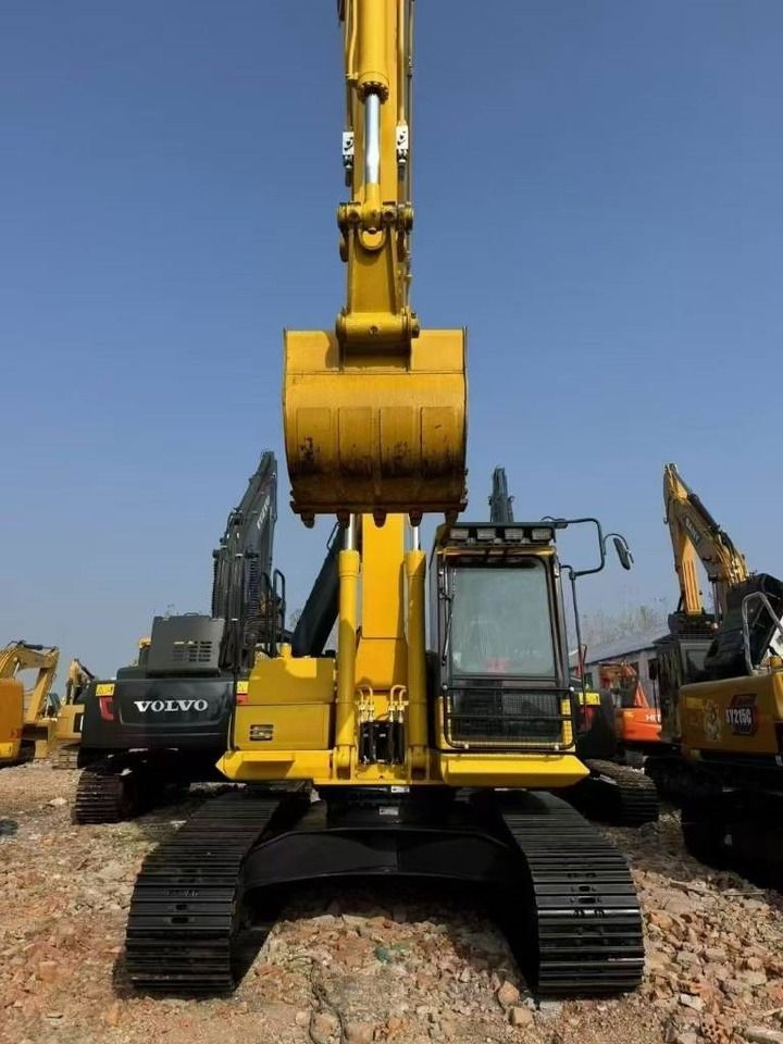 2024 Komatsu PC220-8 Raupenbagger, Frontansicht 2024 Komatsu PC220-8 Raupenbagger, Frontansicht