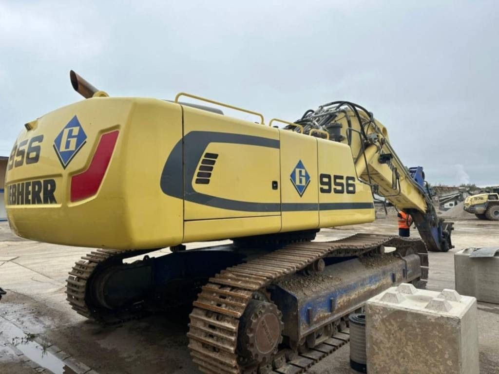 2014 Liebherr R956 HD crawler excavator, rear three-quarter view