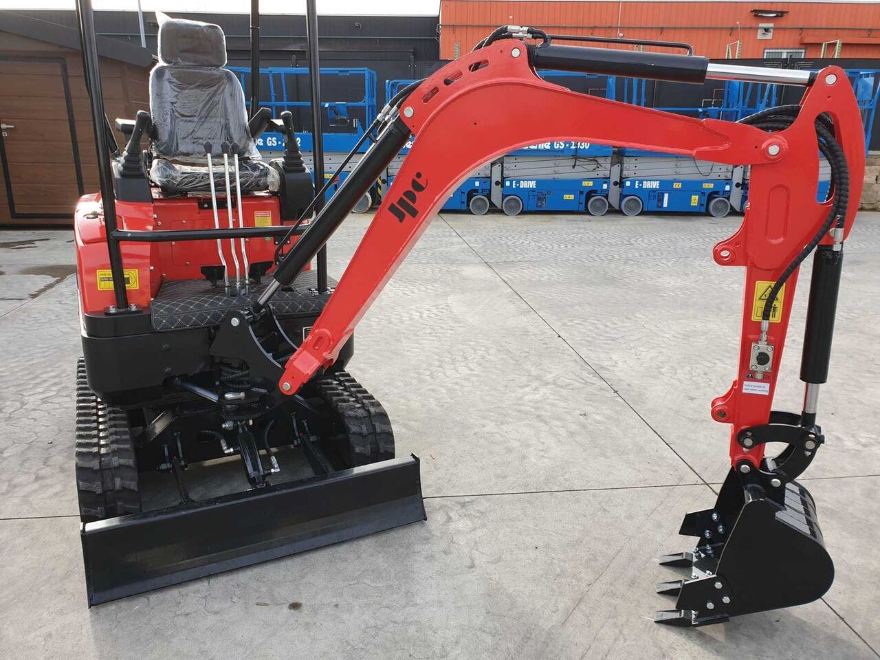 2024 JPC HT18 mini excavator, side view