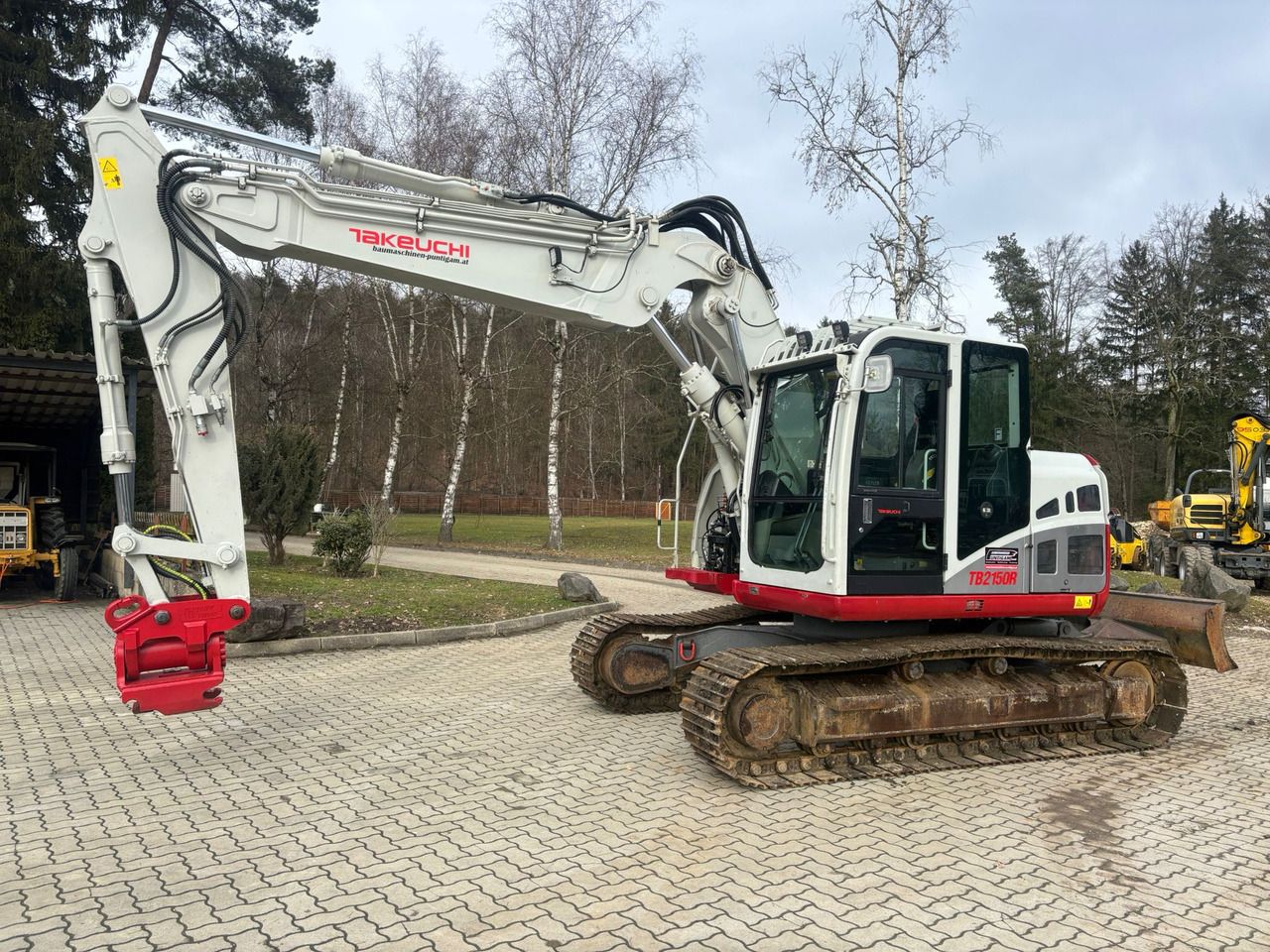 2018 Takeuchi TB2150R crawler excavator, side profile view 2018 Takeuchi TB2150R crawler excavator, side profile view