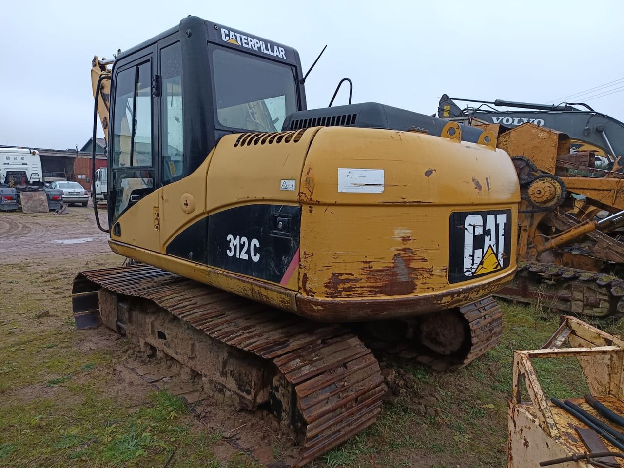 2007 Caterpillar 312C crawler excavator, rear three-quarter view 2007 Caterpillar 312C crawler excavator, rear three-quarter view