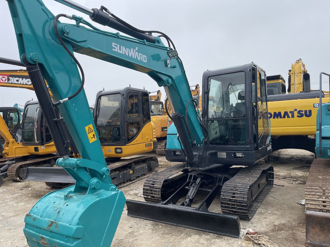 2023 Sunward SWE60 mini excavator, front three-quarter view 2023 Sunward SWE60 mini excavator, front three-quarter view