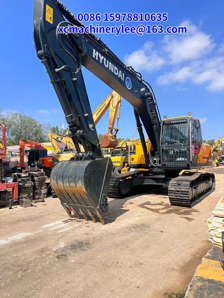 2024 Hyundai HX220HD crawler excavator, front three-quarter view 2024 Hyundai HX220HD crawler excavator, front three-quarter view