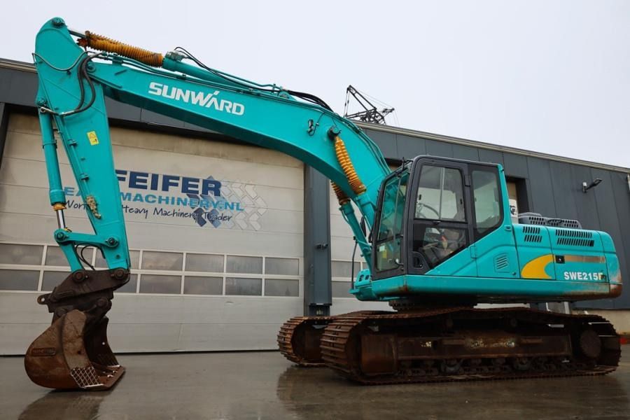 2022 Sunward SWE215F crawler excavator side view