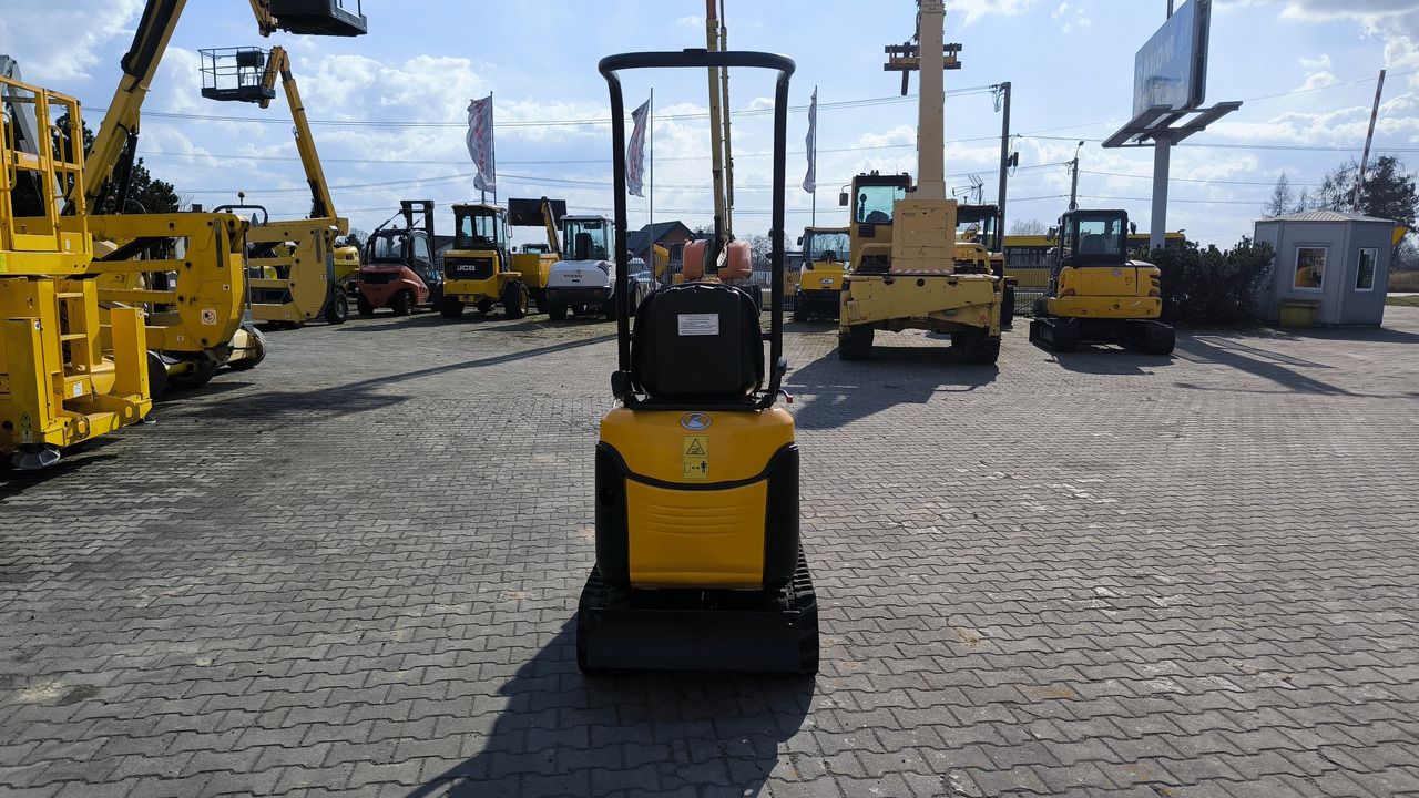 2018 Kubota K008-3 mini excavator, rear view 2018 Kubota K008-3 mini excavator, rear view