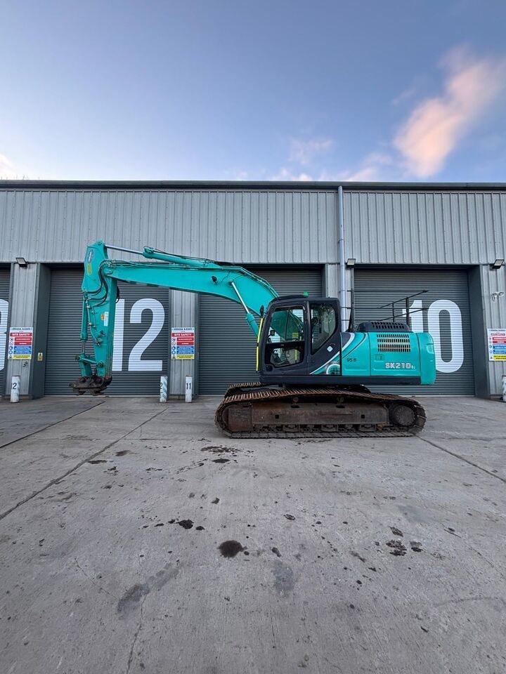 2019 Kobelco SK210LC-10 crawler excavator, side profile view 2019 Kobelco SK210LC-10 crawler excavator, side profile view