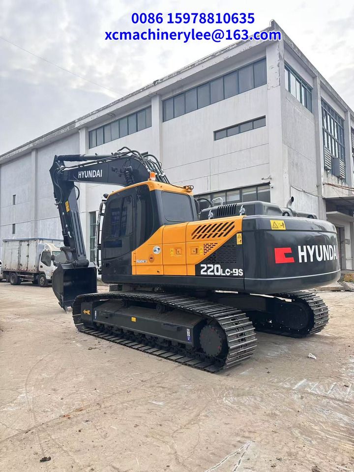 2023 Hyundai 220LC-9S crawler excavator, rear three-quarter view 2023 Hyundai 220LC-9S crawler excavator, rear three-quarter view