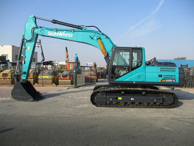 2024 Sunward SWE225E-3H excavator side view 2024 Sunward SWE225E-3H excavator side view