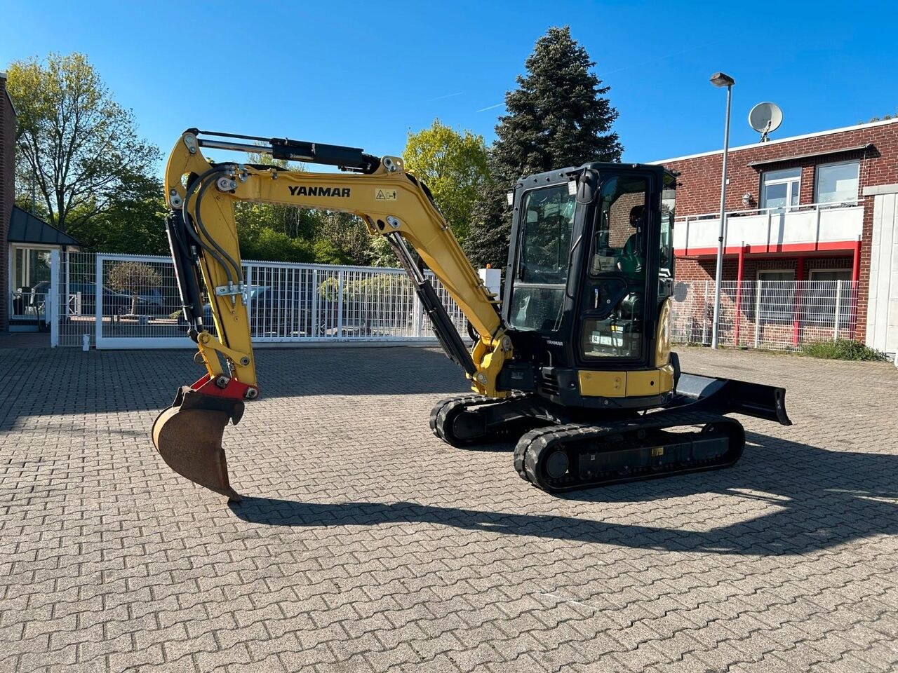 2020 Yanmar VIO38-6 mini excavator, side profile view 2020 Yanmar VIO38-6 mini excavator, side profile view