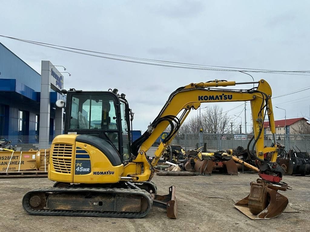2017 Komatsu PC45 MR mini excavator, side view 2017 Komatsu PC45 MR mini excavator, side view