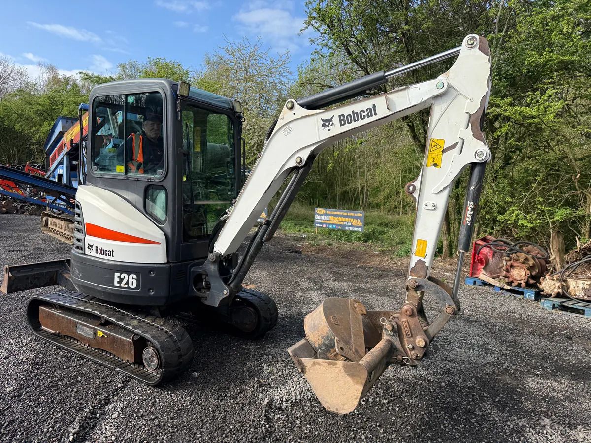 2017 Bobcat E26 mini excavator, side view 2017 Bobcat E26 mini excavator, side view
