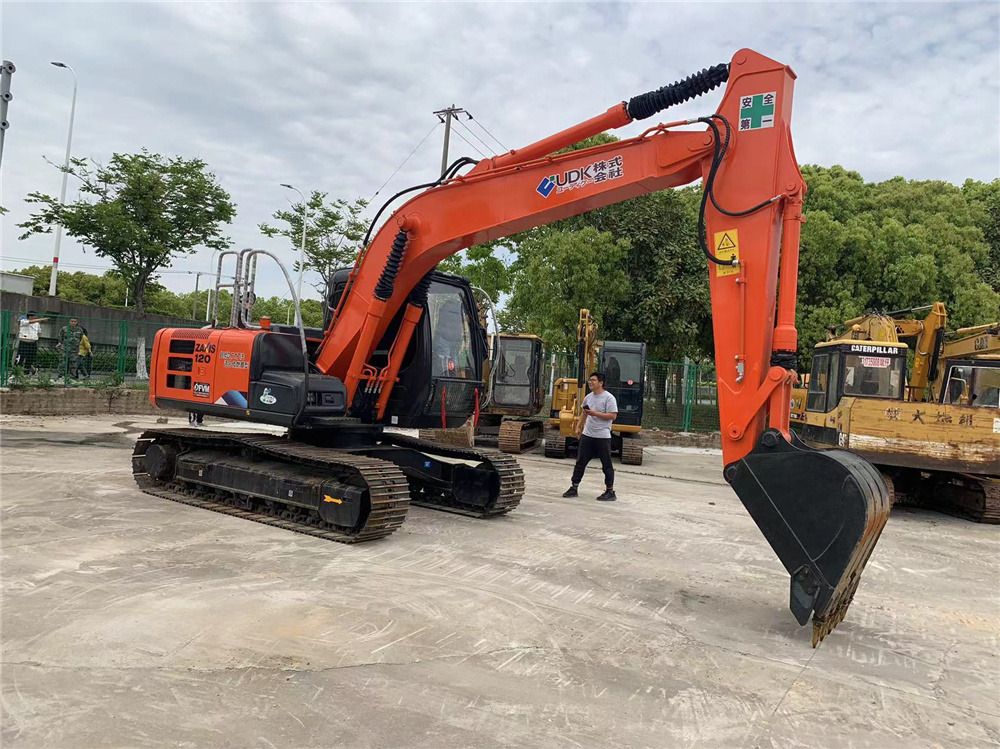 2021 Hitachi ZX120 crawler excavator, side profile view