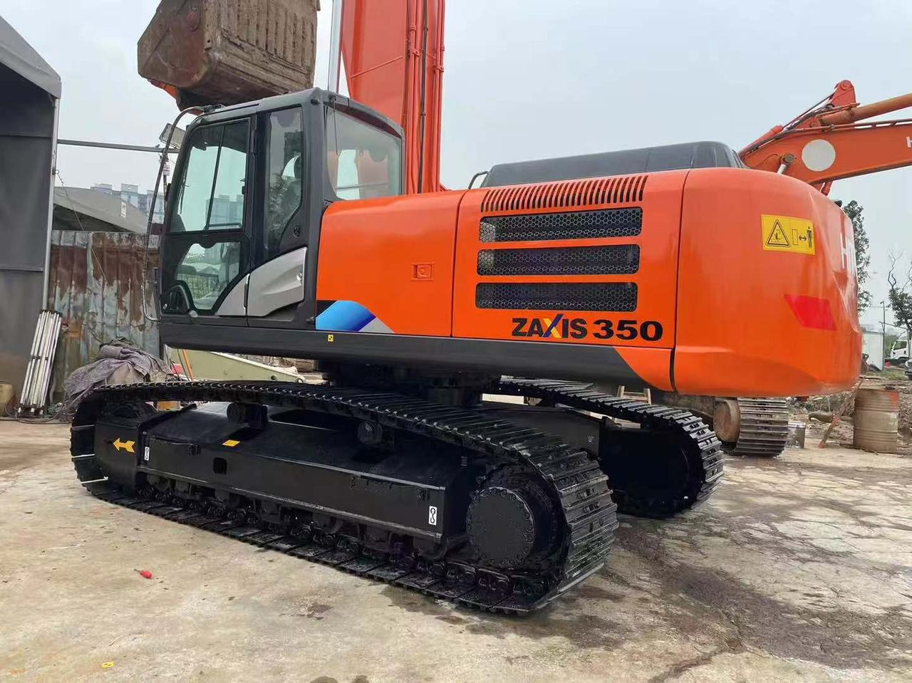2020 Hitachi Zaxis 350 crawler excavator, side view 2020 Hitachi Zaxis 350 crawler excavator, side view