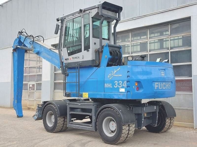 2013 Fuchs MHL 334 D material handler, rear three-quarter view 2013 Fuchs MHL 334 D material handler, rear three-quarter view
