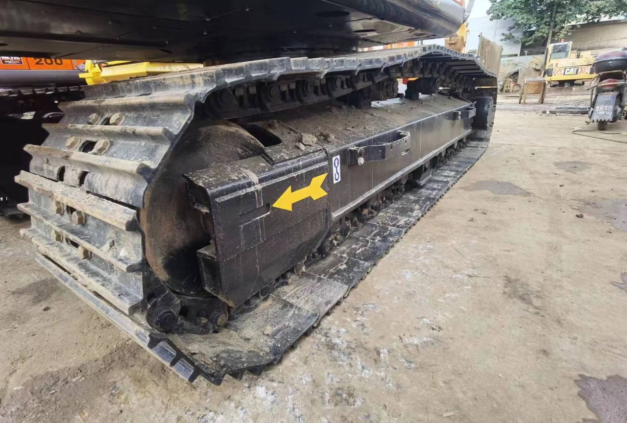 2024 Hitachi ZX200-3G crawler excavator track assembly 2024 Hitachi ZX200-3G crawler excavator track assembly
