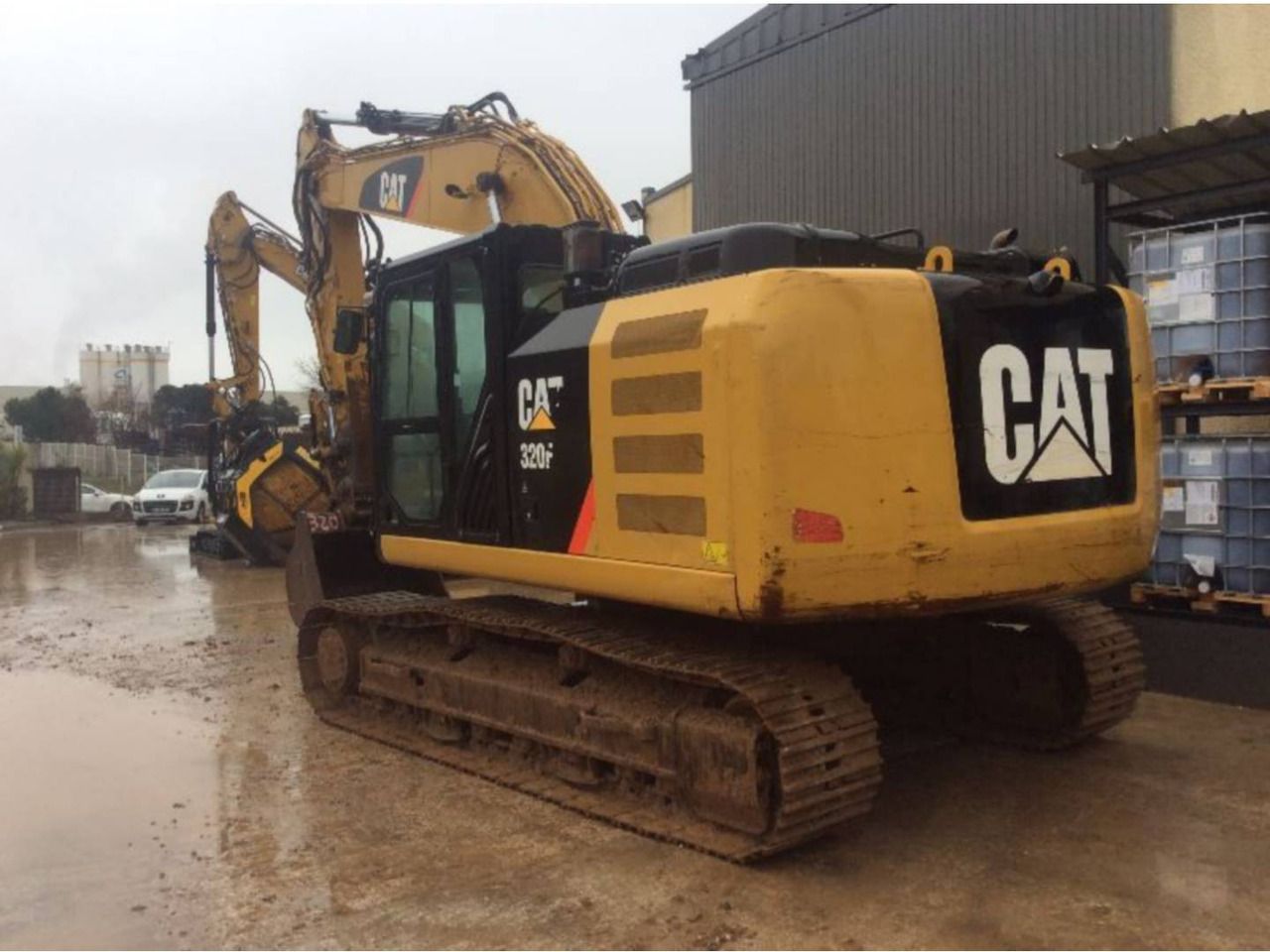 2016 Caterpillar 320F crawler excavator, rear three-quarter view
