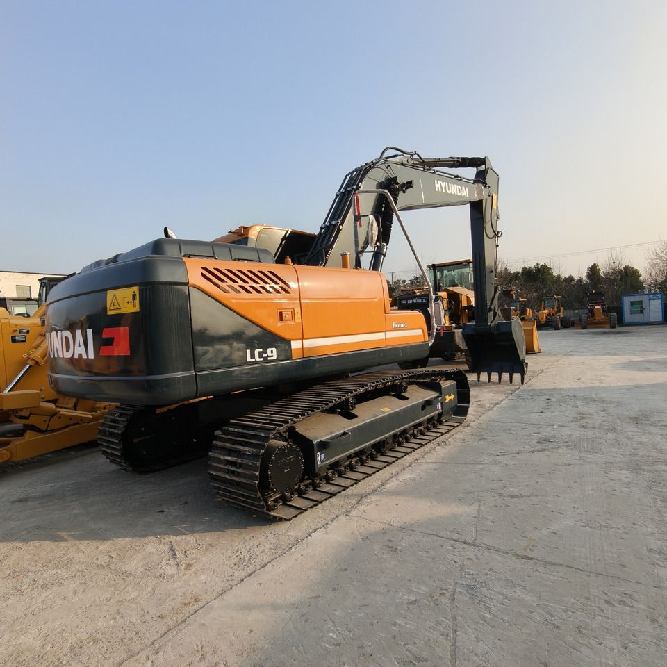 2024 Hyundai R220LC-9S crawler excavator, rear three-quarter view