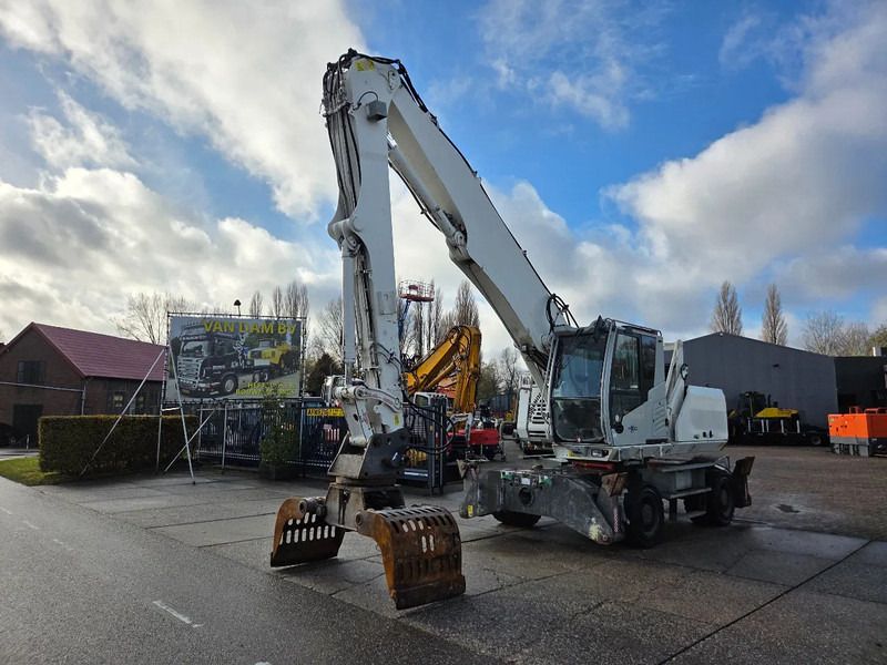2020 Sennebogen 821 material handler, front three-quarter view 2020 Sennebogen 821 material handler, front three-quarter view