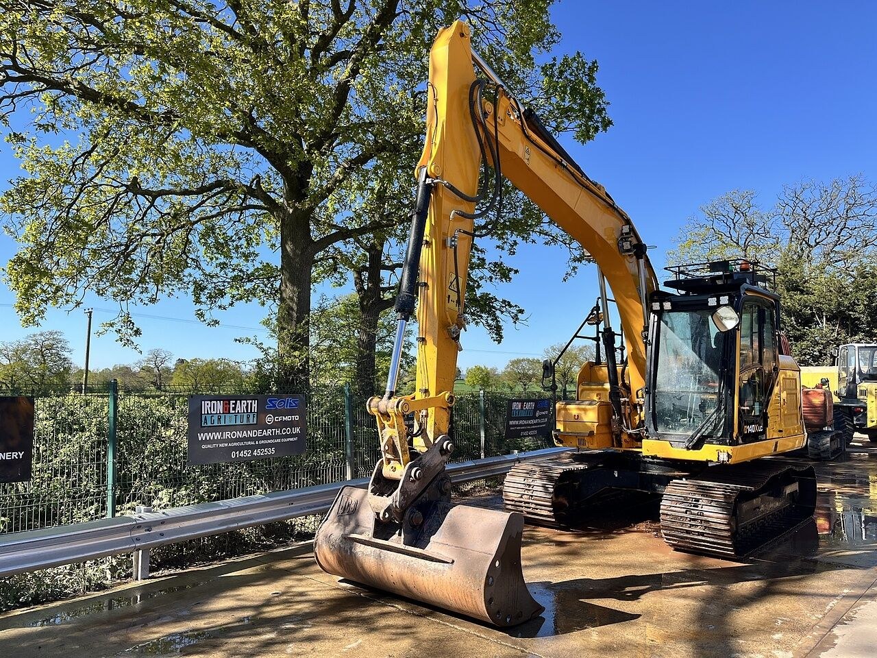 2023 JCB 140X LC crawler excavator, front three-quarter view
