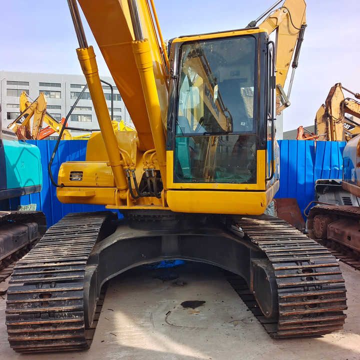 2007 Komatsu PC200-7 crawler excavator front view