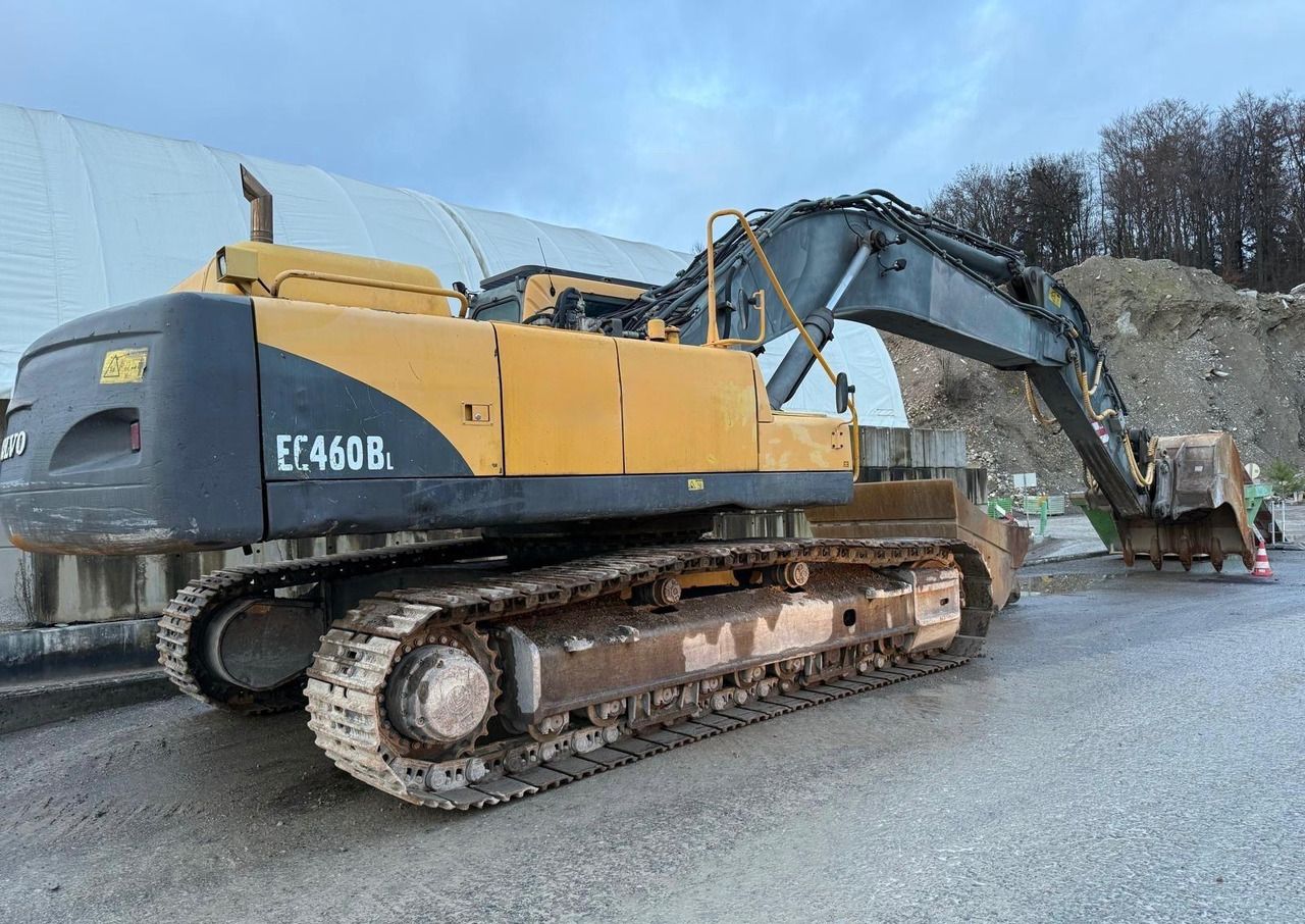 2007 Volvo EC460BL crawler excavator, rear three-quarter view 2007 Volvo EC460BL crawler excavator, rear three-quarter view