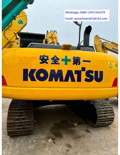 Escavadora de rastos Komatsu PC220-8 de 2023, vista traseira